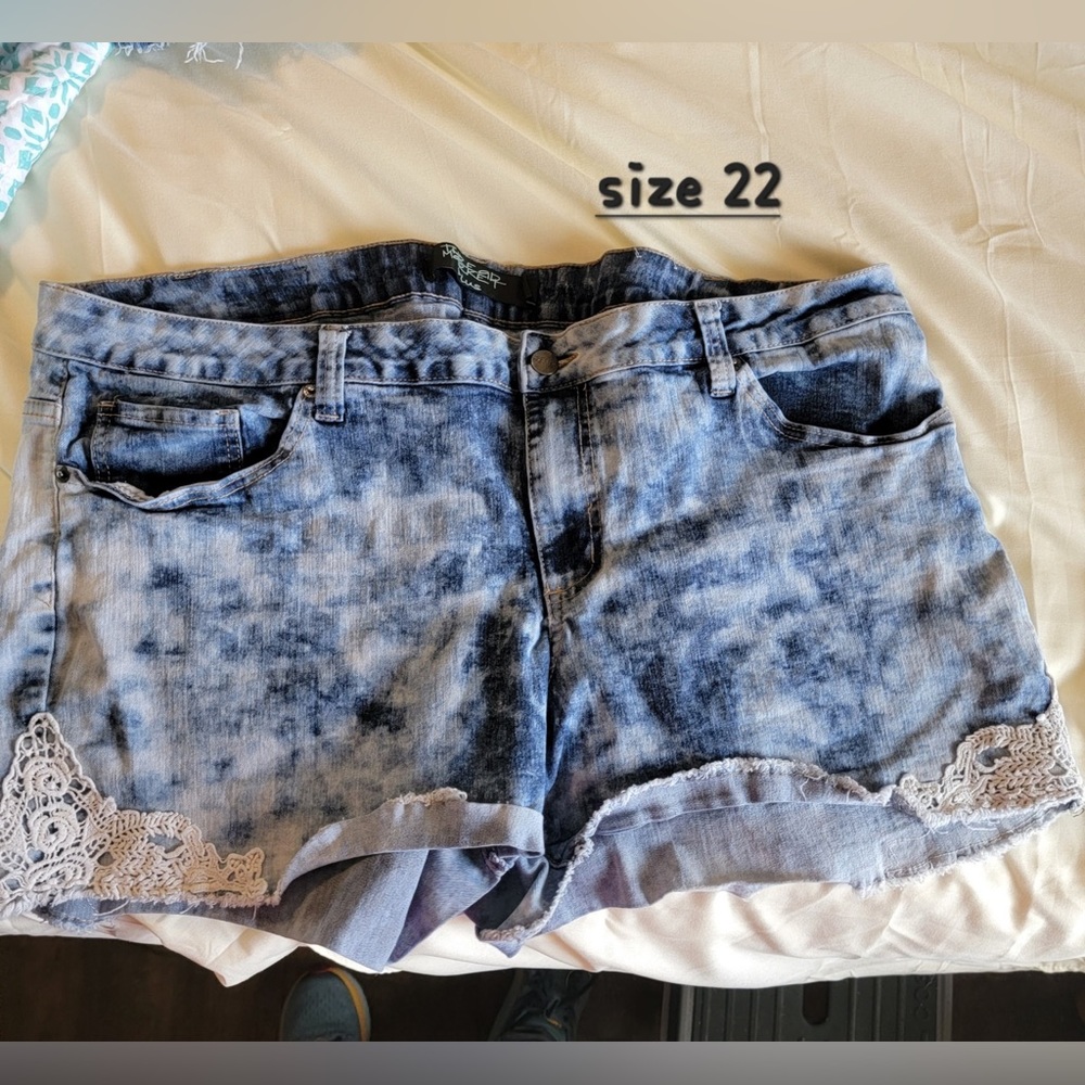 Size 22 thread market Jean shorts